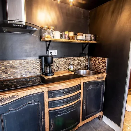 Le Dupe Lägenhetshotell 3*